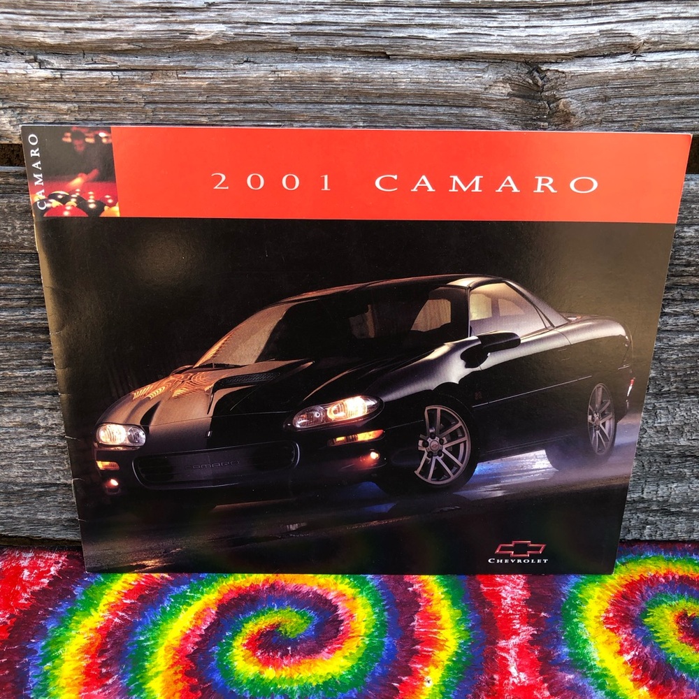 🖤2001 Chevrolet Camaro car dealership Brochure Chevy